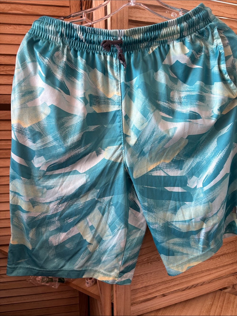 Place Sports Teal and White Abstract Shorts XXL